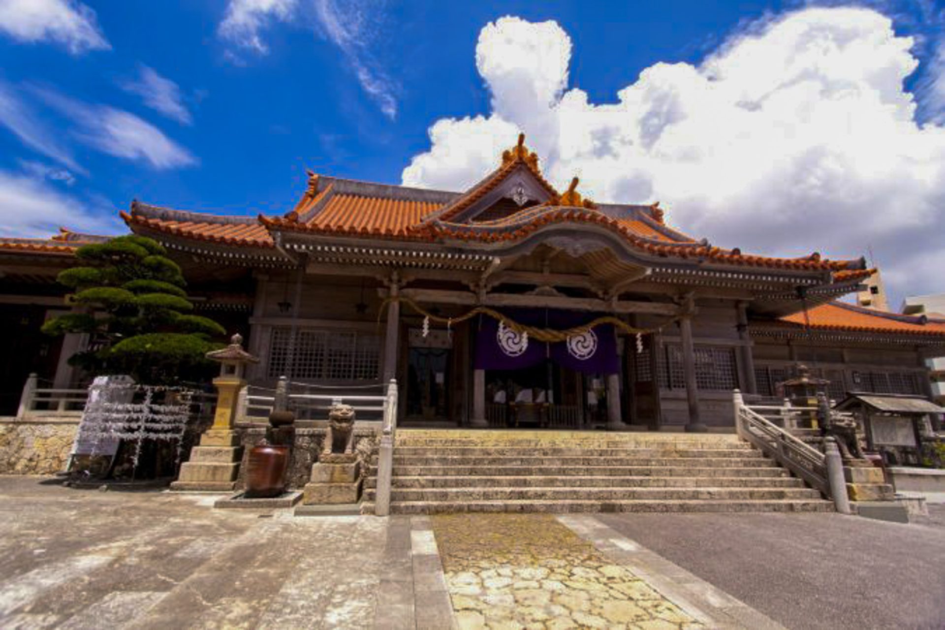Futenma Shrine — one of the Eight Shrines of Ryukyu and the largest in central Okinawa