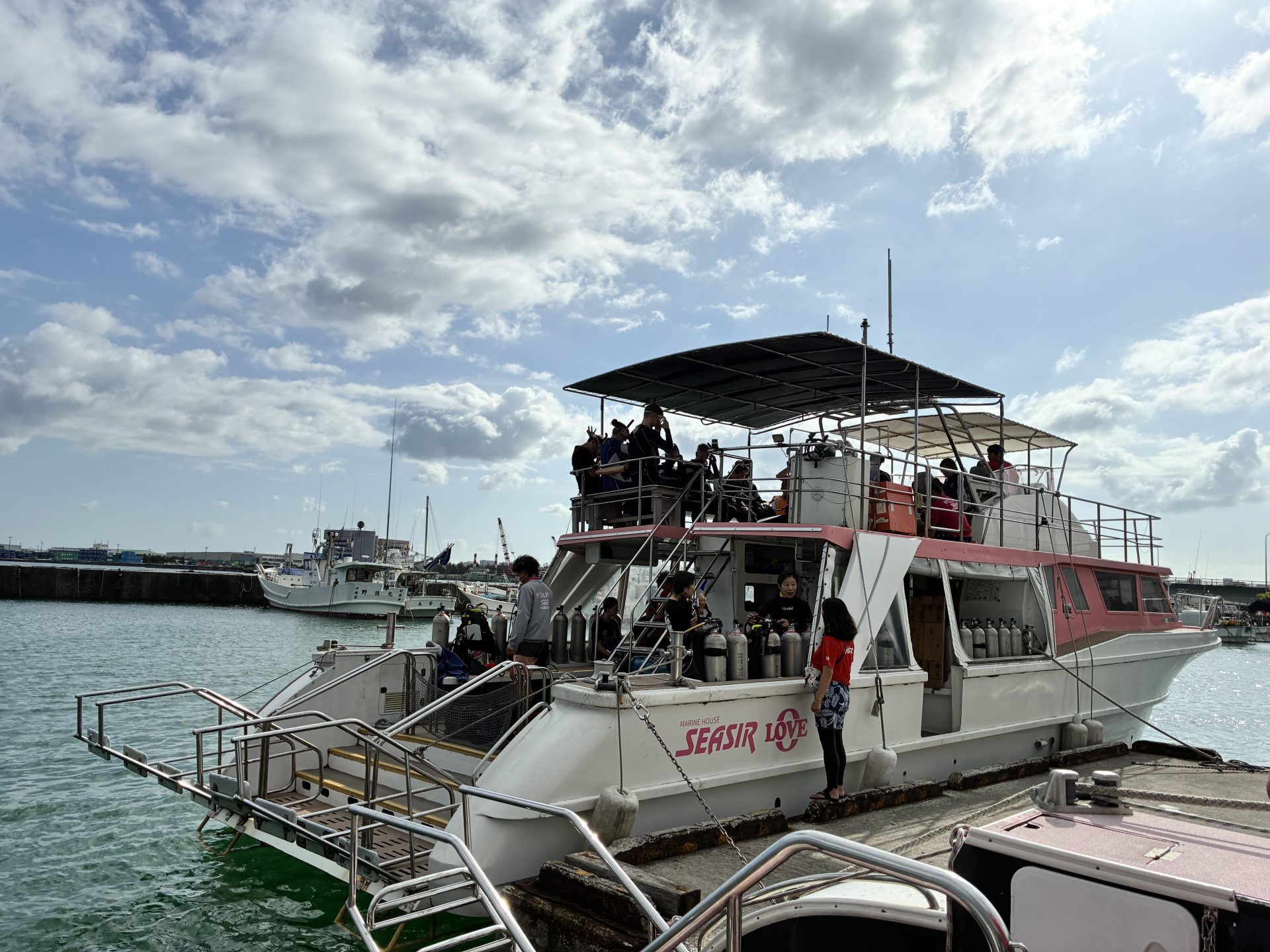 SEASIR diving boat — operates in rain too