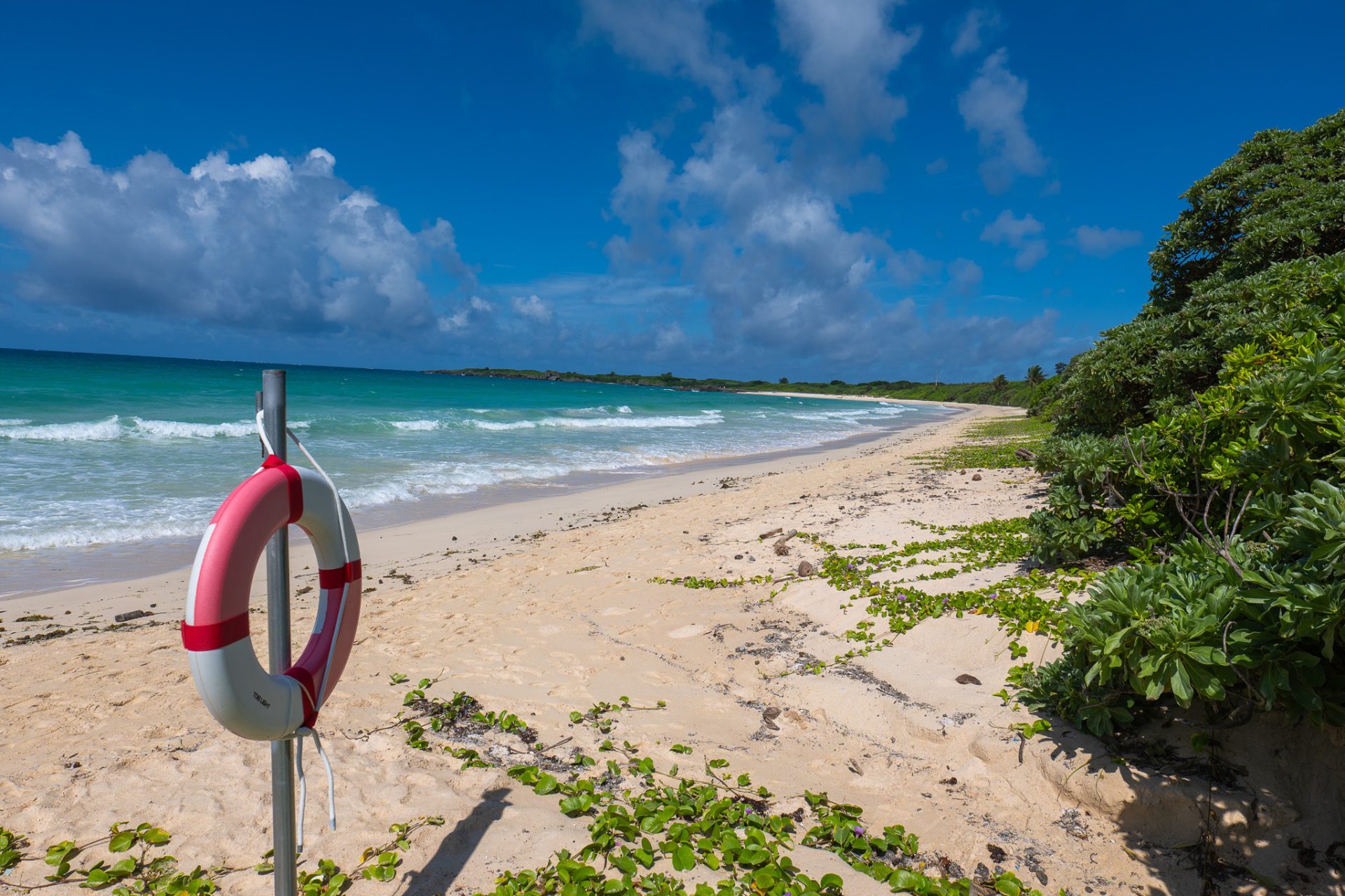 Toguchi Beach Irabu Island Miyako — 800m curved white-sand coastline soft as snow