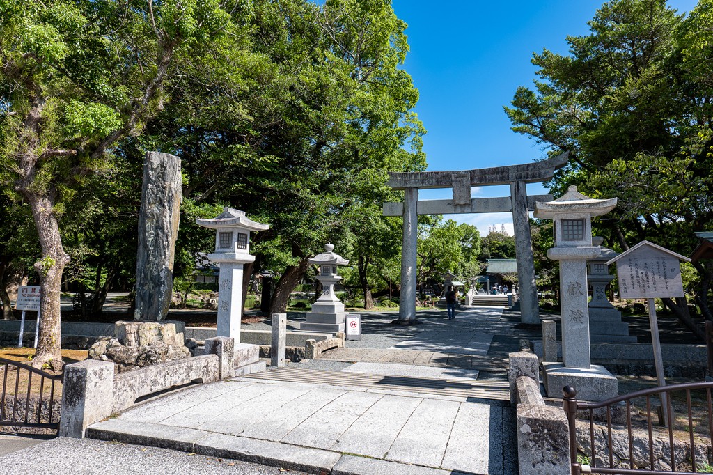 Torii and approach at Munakata Taisha Hetsumiya