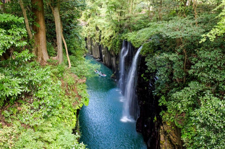 miyazaki-spot-takachiho-gorge_thumbnail_base